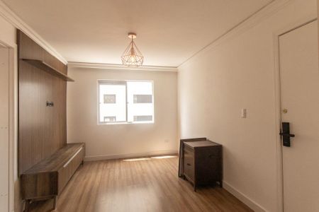 Sala de apartamento para alugar com 2 quartos, 56m² em Água Verde, Curitiba