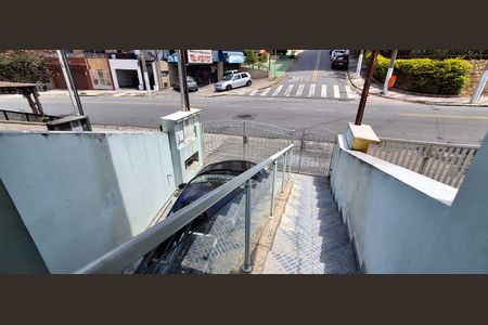 Casa à venda com 192m², 2 quartos e 2 vagasEntrada 