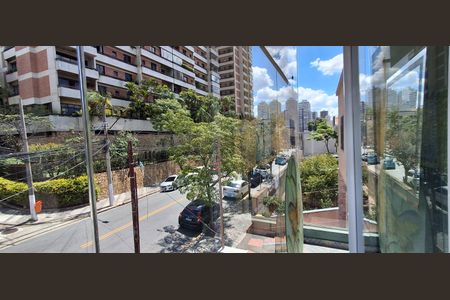 Casa à venda com 192m², 2 quartos e 2 vagasVaranda