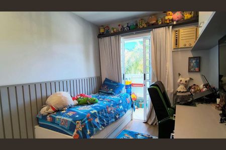 Casa à venda com 4 quartos, 140m² em Vargem Pequena, Rio de Janeiro