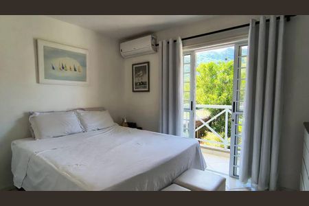 Casa à venda com 4 quartos, 140m² em Vargem Pequena, Rio de Janeiro