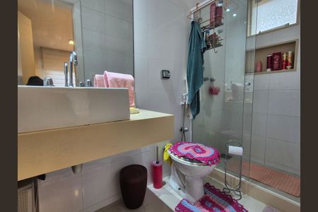 Casa de condomínio à venda com 255m², 4 quartos e 2 vagasBanheiro Suíte 3