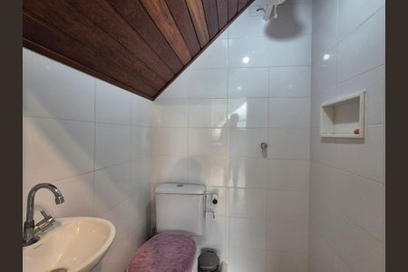 Casa de condomínio à venda com 255m², 4 quartos e 2 vagasBanheiro