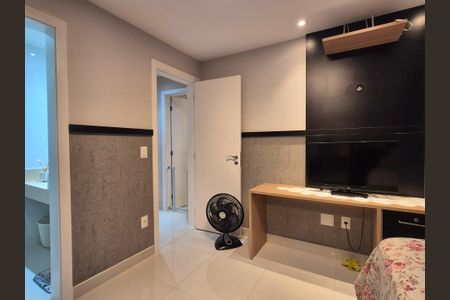 Casa de condomínio à venda com 255m², 4 quartos e 2 vagasSuíte 2