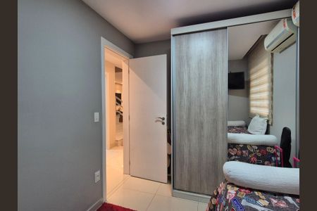Casa de condomínio à venda com 255m², 4 quartos e 2 vagasSuíte 1