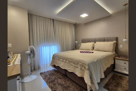 Casa de condomínio à venda com 255m², 4 quartos e 2 vagasSuíte 4