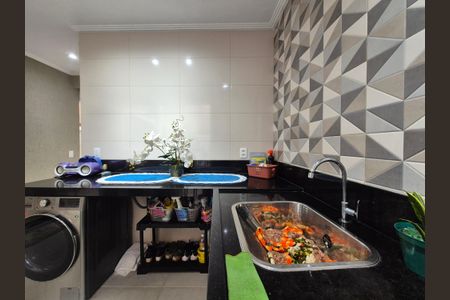 Casa de condomínio à venda com 255m², 4 quartos e 2 vagasÁrea de Serviço