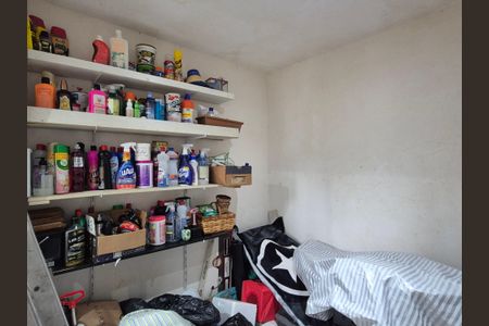 Casa de condomínio à venda com 255m², 4 quartos e 2 vagasQuarto de Serviço