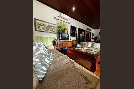 Casa à venda com 7 quartos, 400m² em Vargem Grande, Rio de Janeiro