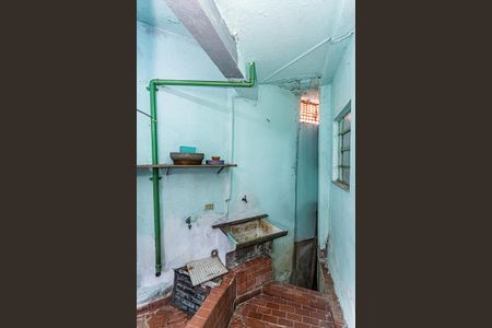 Casa à venda com 50m², 4 quartos e 1 vagaÁrea de Serviço e quintal