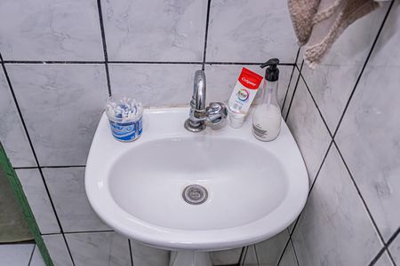 Casa à venda com 50m², 4 quartos e 1 vagaBanheiro