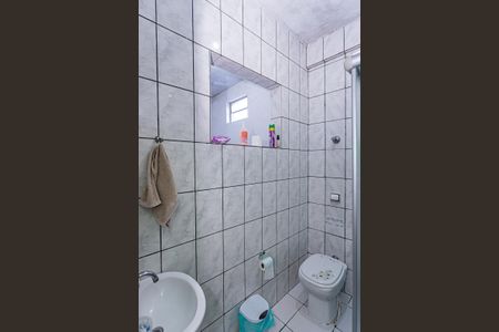 Casa à venda com 50m², 4 quartos e 1 vagaBanheiro