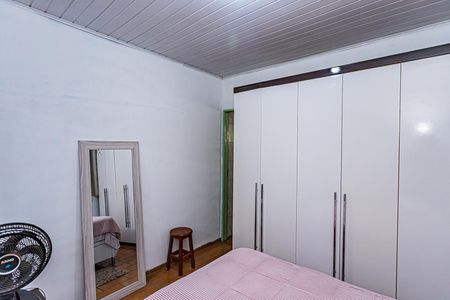Casa à venda com 50m², 4 quartos e 1 vagaQuarto 1