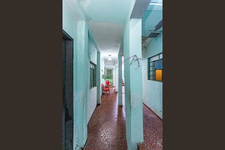 Casa à venda com 50m², 4 quartos e 1 vagaÁrea de Serviço e quintal