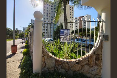 Apartamento à venda com 45m², 2 quartos e 1 vaga Apartamento à venda com 45m², 2 quartos e 1 vagaPlaca