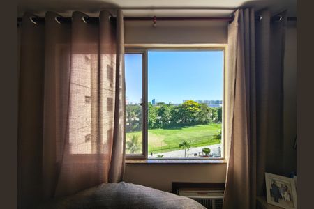 Apartamento à venda com 45m², 2 quartos e 1 vaga Apartamento à venda com 45m², 2 quartos e 1 vagaJanela - Sala