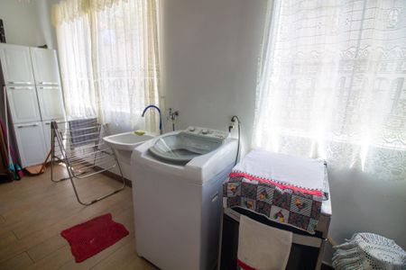 Casa para alugar com 150m², 2 quartos e sem vagaÁrea de Serviço