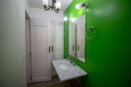 Casa para alugar com 150m², 2 quartos e sem vagaBanheiro da Suíte