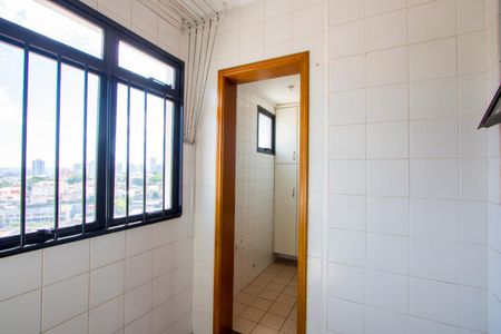 Apartamento à venda com 97m², 2 quartos e 2 vagasÁrea de serviço