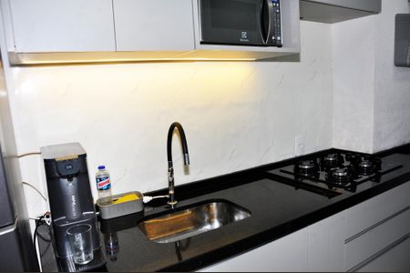 Apartamento à venda com 33m², 2 quartos e sem vaga Apartamento à venda com 33m², 2 quartos e sem vagaDetalhe - Cozinha Americana