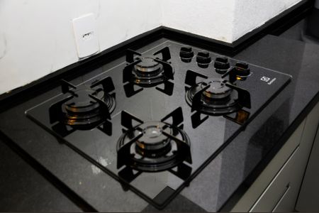 Apartamento à venda com 33m², 2 quartos e sem vaga Apartamento à venda com 33m², 2 quartos e sem vagaDetalhe - Cozinha Americana