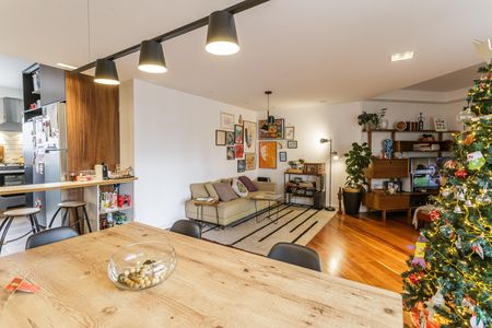 Apartamento à venda com 167m², 4 quartos e 3 vagas Apartamento à venda com 167m², 4 quartos e 3 vagasSala