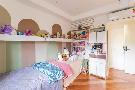 Apartamento à venda com 167m², 4 quartos e 3 vagas Apartamento à venda com 167m², 4 quartos e 3 vagasSuíte 2