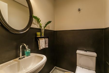 Apartamento à venda com 167m², 4 quartos e 3 vagas Apartamento à venda com 167m², 4 quartos e 3 vagasLavabo