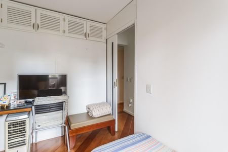 Apartamento à venda com 167m², 4 quartos e 3 vagas Apartamento à venda com 167m², 4 quartos e 3 vagasQuarto 2