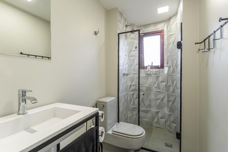 Apartamento à venda com 167m², 4 quartos e 3 vagas Apartamento à venda com 167m², 4 quartos e 3 vagasBanheiro Social