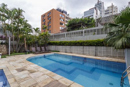 Apartamento à venda com 167m², 4 quartos e 3 vagas Apartamento à venda com 167m², 4 quartos e 3 vagasÁrea comum - Piscina
