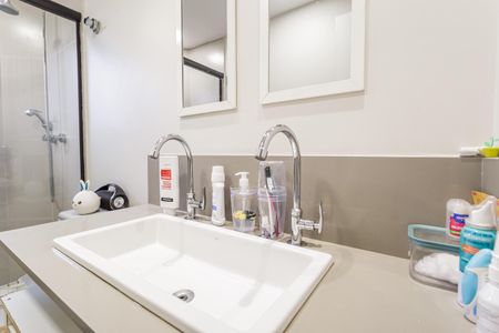 Apartamento à venda com 167m², 4 quartos e 3 vagas Apartamento à venda com 167m², 4 quartos e 3 vagasBanheiro da Suíte 2