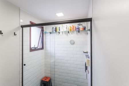 Apartamento à venda com 167m², 4 quartos e 3 vagas Apartamento à venda com 167m², 4 quartos e 3 vagasBanheiro da Suíte 1