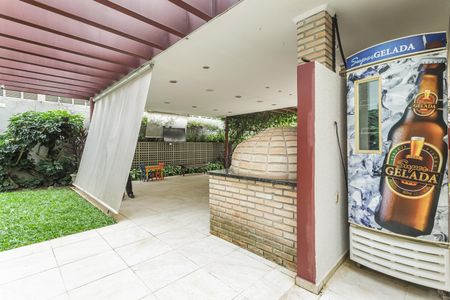 Apartamento à venda com 167m², 4 quartos e 3 vagas Apartamento à venda com 167m², 4 quartos e 3 vagasÁrea comum - Churrasqueira