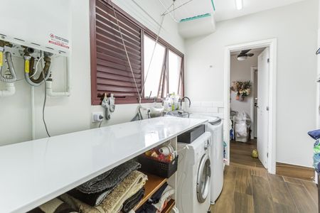 Apartamento à venda com 167m², 4 quartos e 3 vagas Apartamento à venda com 167m², 4 quartos e 3 vagasÁrea de Serviço