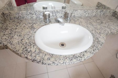 Apartamento à venda com 69m², 2 quartos e 2 vagas Apartamento à venda com 69m², 2 quartos e 2 vagasBanheiro da suíte