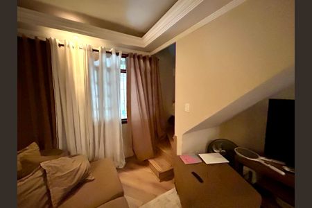Sala de casa para alugar com 2 quartos, 200m² em Jardim Pres. Dutra, Guarulhos