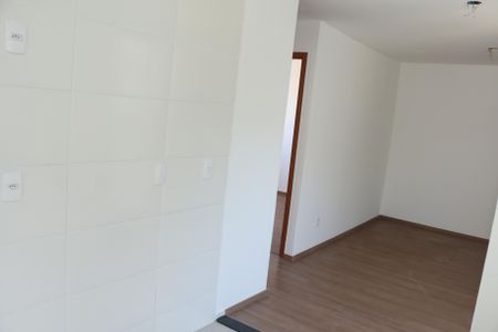 Cozinha de apartamento para alugar com 2 quartos, 48m² em Jardim Alvorada, Nova Iguaçu