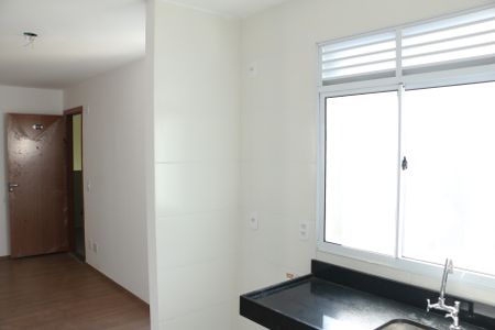 Cozinha de apartamento para alugar com 2 quartos, 48m² em Jardim Alvorada, Nova Iguaçu
