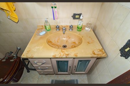 Casa à venda com 180m², 2 quartos e 2 vagasDetalhe Banheiro - Suíte 2