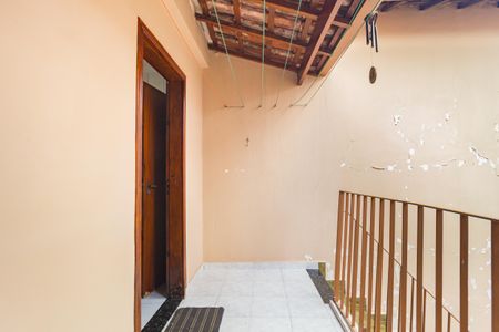 Casa à venda com 180m², 2 quartos e 2 vagasÁrea de Serviço