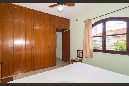 Casa à venda com 180m², 2 quartos e 2 vagasSuíte 2