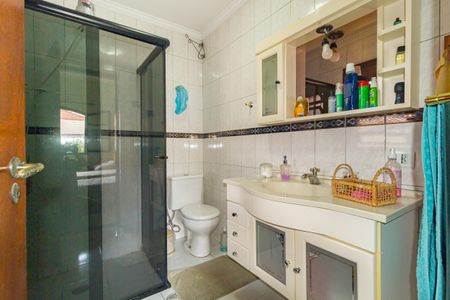 Casa à venda com 180m², 2 quartos e 2 vagasBanheiro - Suíte 1