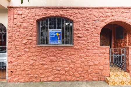 Casa à venda com 180m², 2 quartos e 2 vagasFachada