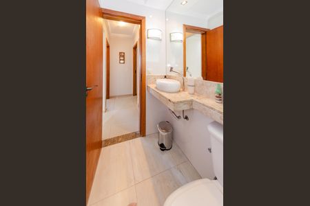 Apartamento para alugar com 130m², 3 quartos e 2 vagasBanheiro social