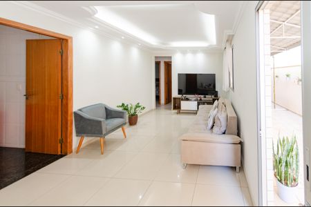 Sala de apartamento para alugar com 3 quartos, 130m² em Alto Caiçaras, Belo Horizonte
