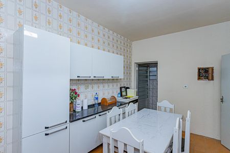 Casa à venda com 140m², 3 quartos e 6 vagasCozinha