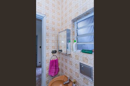 Casa à venda com 140m², 3 quartos e 6 vagasBanheiro de Serviço