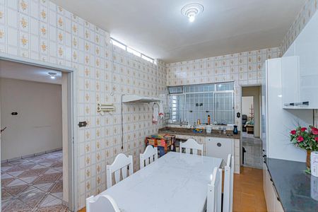 Casa à venda com 140m², 3 quartos e 6 vagasCozinha