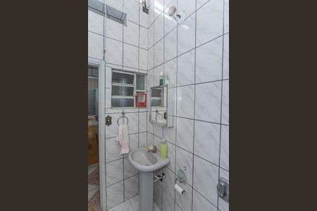 Casa à venda com 140m², 3 quartos e 6 vagasBanheiro suite